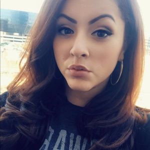 Meet your Posher, Christina